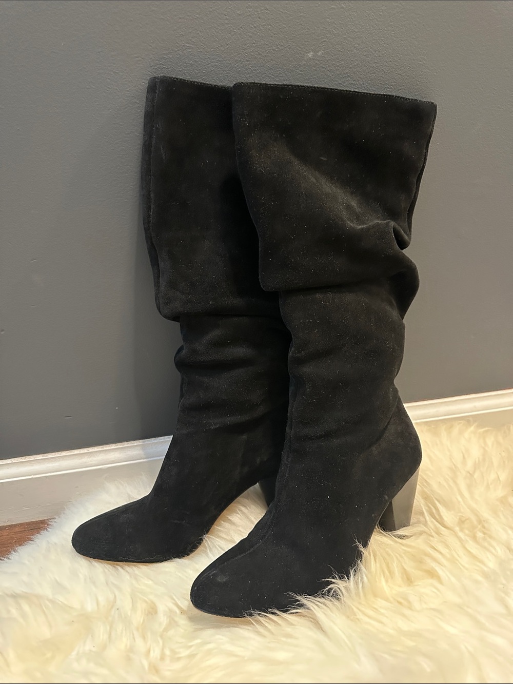 Used great condition, worn few times
